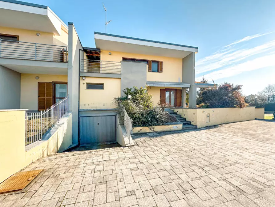 Immagine 35 di Villetta a schiera in vendita  in Via Giovanni XXIII, 9 a Ghemme