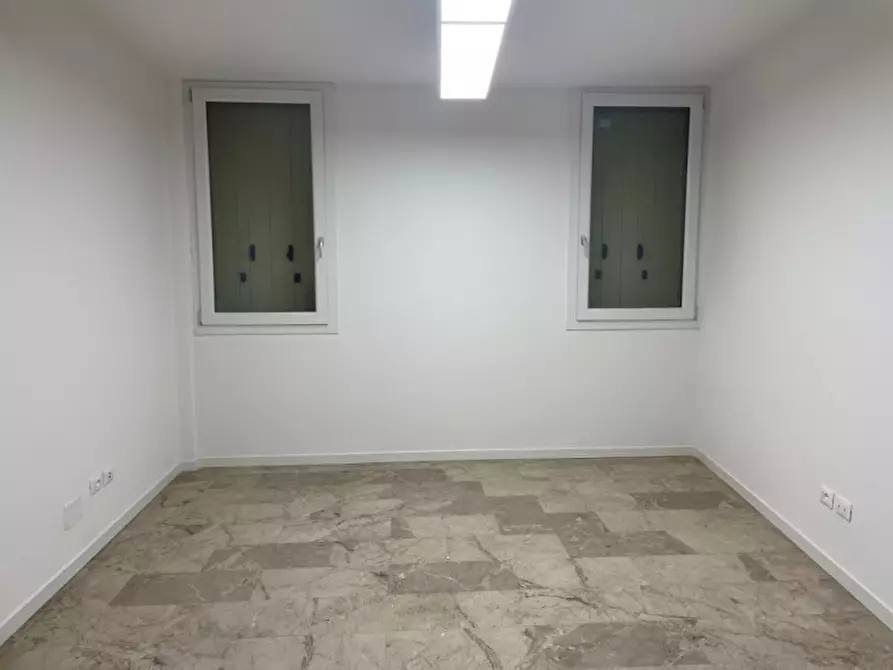 Immagine 8 di Ufficio in affitto  in Contrà Santa Corona a Vicenza