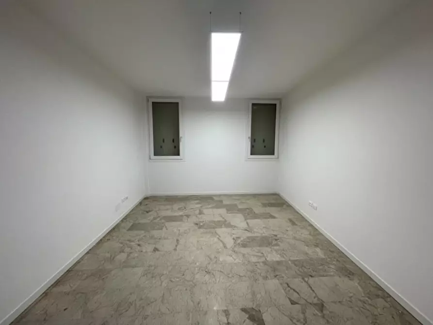 Immagine 9 di Ufficio in affitto  in Contrà Santa Corona a Vicenza