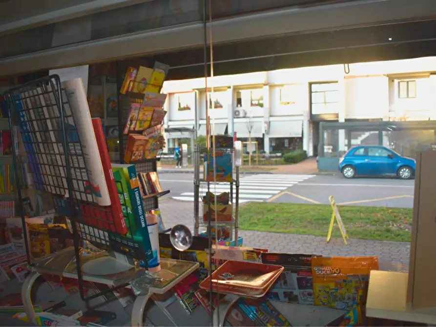 Immagine 20 di Attività commerciale in vendita  in via De Chirico a Parma