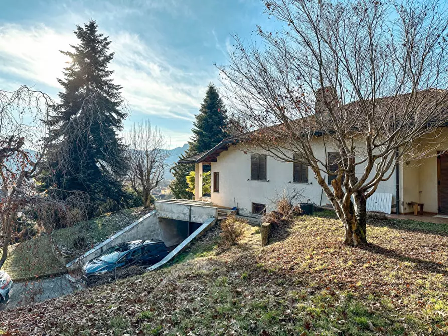 Immagine 25 di Villa in vendita  in Via Partigiani, 26 a Grignasco