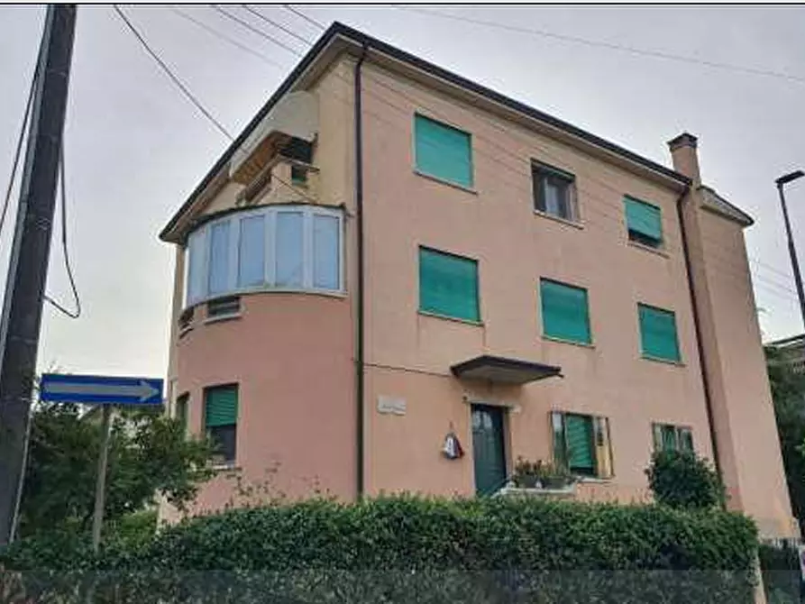 Immagine 1 di Appartamento in vendita  in via lucindo faggin 47 padova a Padova