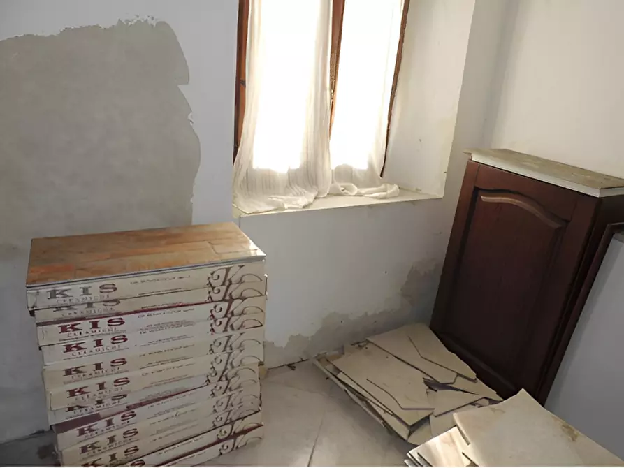 Immagine 6 di Appartamento in vendita  in Via Ponte Nuovo, 10 a Castelnovetto