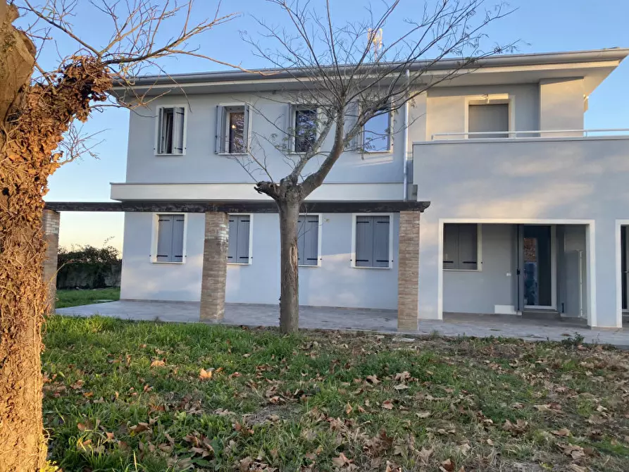 Immagine 2 di Appartamento in vendita  in via cona a Correzzola