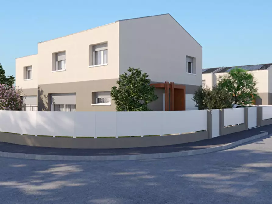 Immagine 3 di Casa bifamiliare in vendita  in VIA FRANCESCHINI a Este
