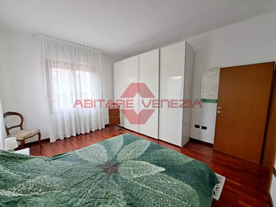 Immagine 18 di Appartamento in vendita  in Riviera San Nicolò 20 a Venezia