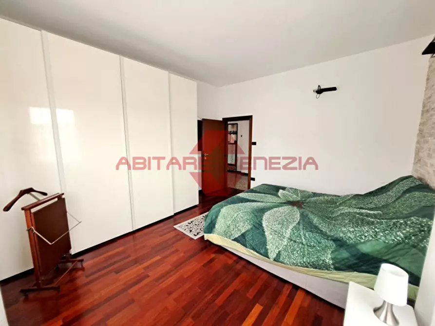 Immagine 19 di Appartamento in vendita  in Riviera San Nicolò 20 a Venezia