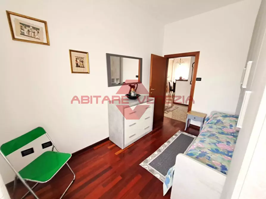 Immagine 28 di Appartamento in vendita  in Riviera San Nicolò 20 a Venezia