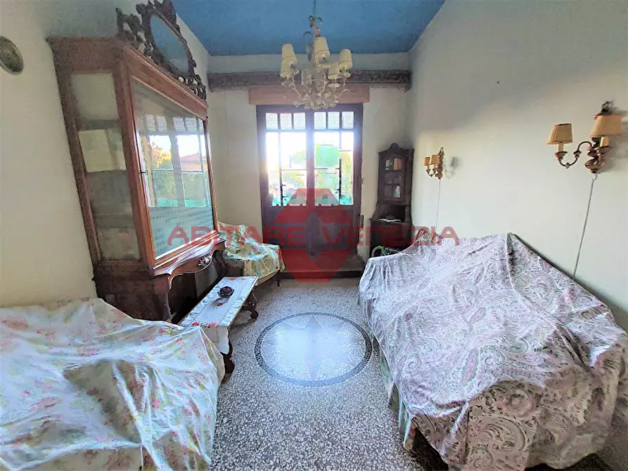 Immagine 4 di Appartamento in vendita  in via sandro gallo 30 a Venezia