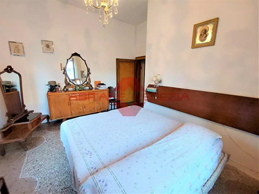 Immagine 18 di Appartamento in vendita  in via sandro gallo 30 a Venezia