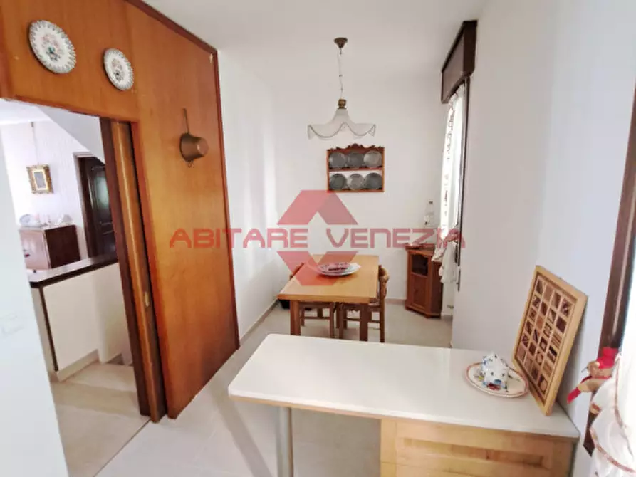 Immagine 5 di Villa in vendita  in via lepanto 25 a Venezia