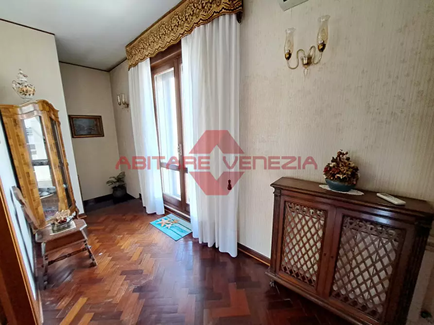 Immagine 22 di Villa in vendita  in via lepanto 25 a Venezia