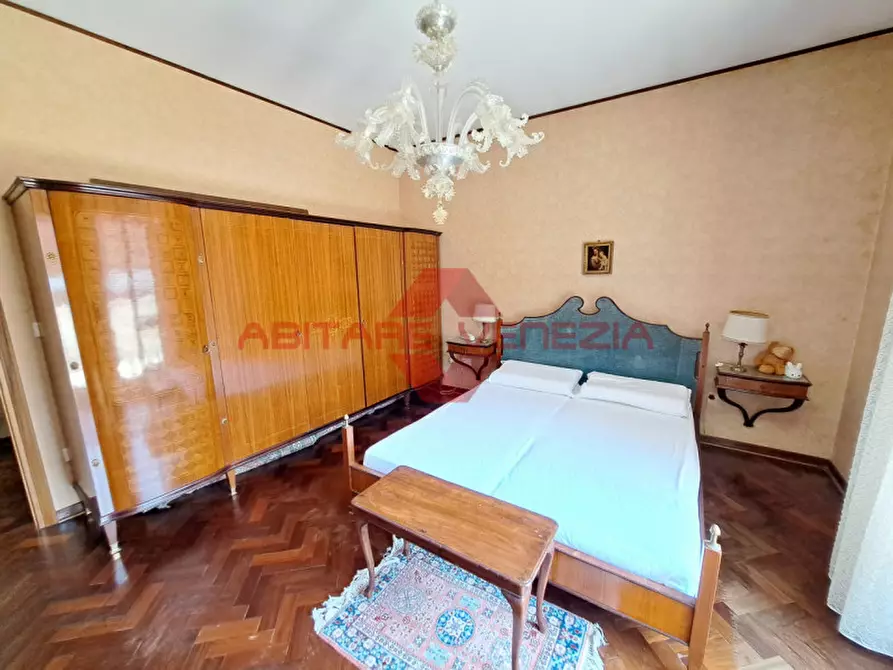 Immagine 30 di Villa in vendita  in via lepanto 25 a Venezia