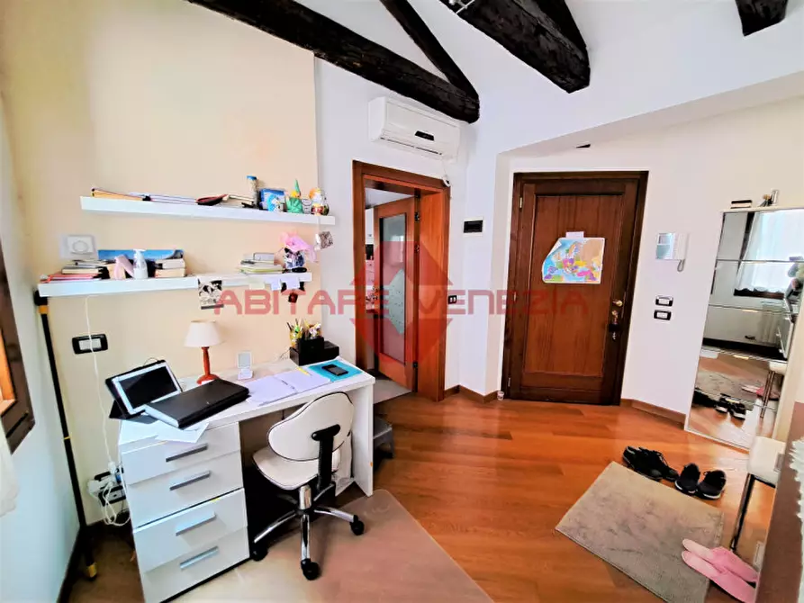 Immagine 15 di Appartamento in vendita  in castello 4196 a Venezia