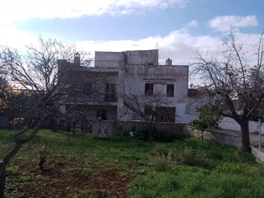 Immagine 1 di Villa in vendita  a Ostuni