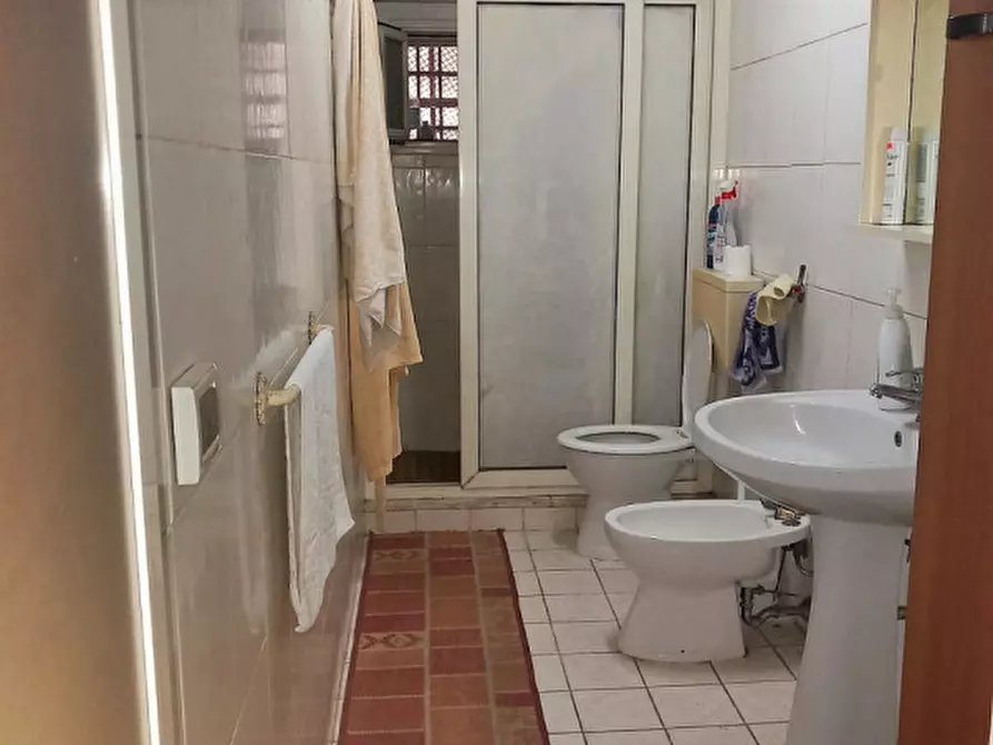 Immagine 5 di Magazzino in vendita  in Via Ammiraglio Rizzo a Palermo