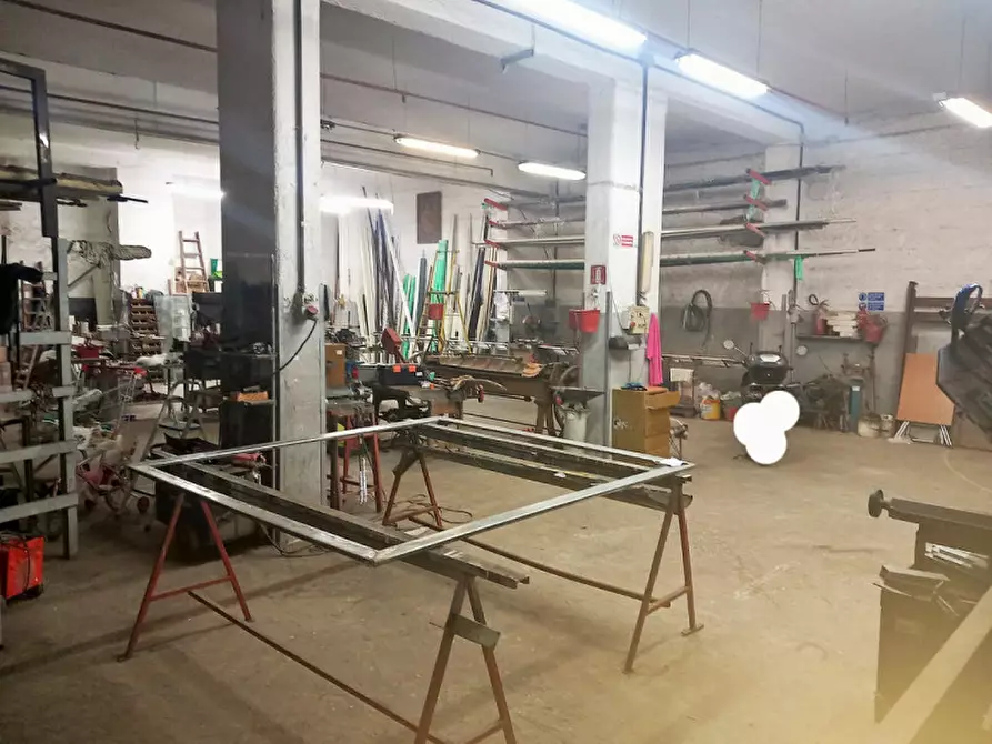 Immagine 7 di Magazzino in vendita  in Via Ammiraglio Rizzo a Palermo