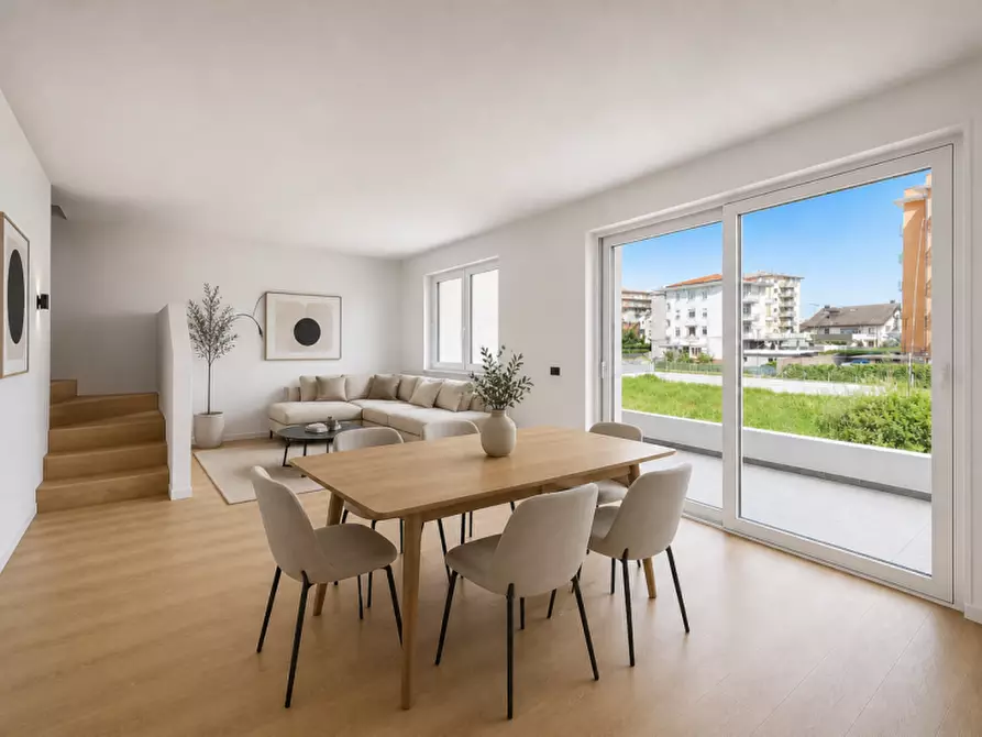 Immagine 1 di Villa in vendita  in Viale mediterraneo a Chioggia