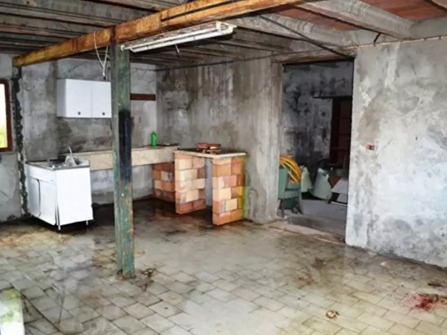 Immagine 24 di Casa indipendente in vendita  in LOCALITÀ LE CHÈ 11 a Villafranca Di Verona