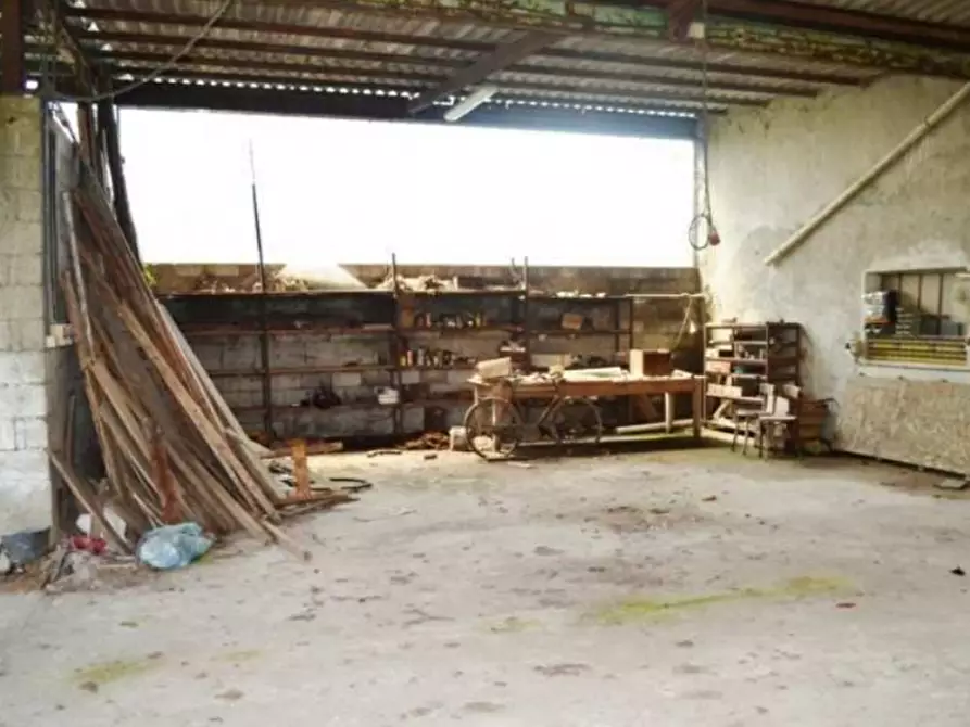 Immagine 27 di Casa indipendente in vendita  in LOCALITÀ LE CHÈ 11 a Villafranca Di Verona