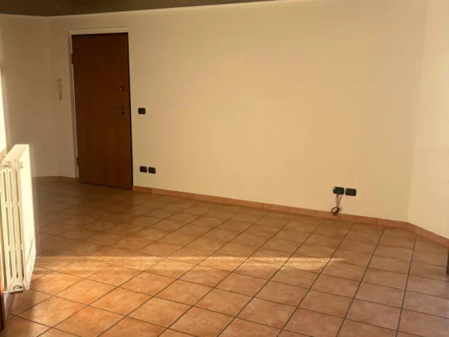 Immagine 4 di Appartamento in vendita  in via giovanni  faldella 68 a Crescentino