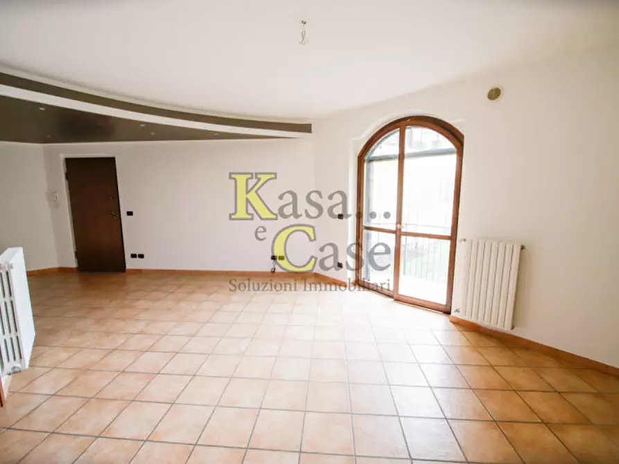 Immagine 5 di Appartamento in vendita  in via giovanni  faldella 68 a Crescentino