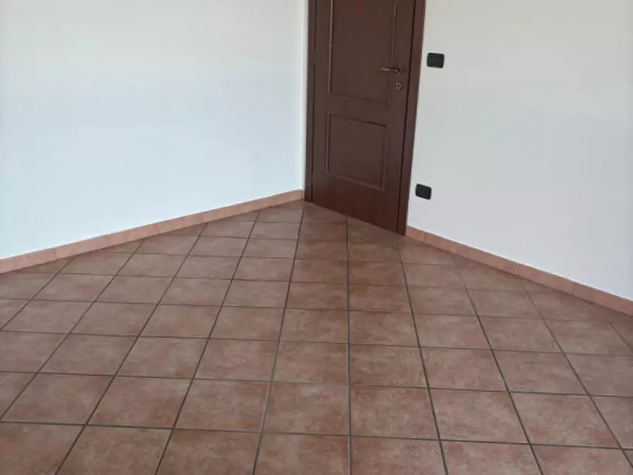 Immagine 9 di Appartamento in vendita  in via giovanni  faldella 68 a Crescentino