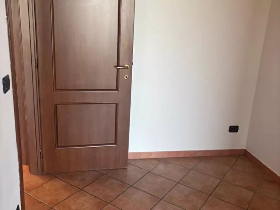 Immagine 11 di Appartamento in vendita  in via giovanni  faldella 68 a Crescentino