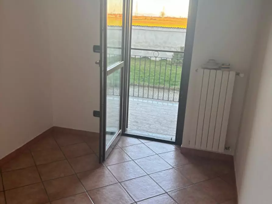 Immagine 12 di Appartamento in vendita  in via giovanni  faldella 68 a Crescentino