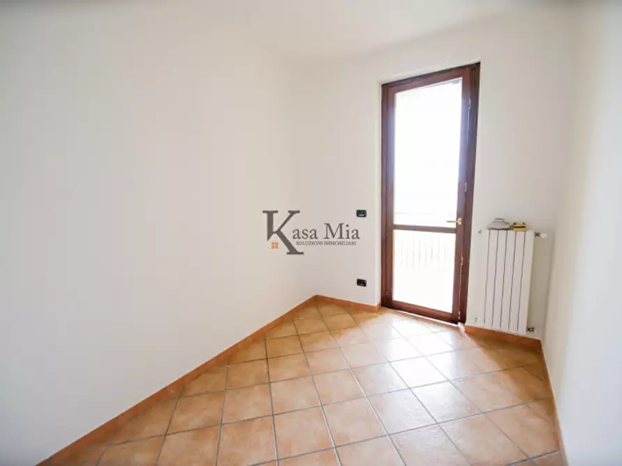 Immagine 15 di Appartamento in vendita  in via giovanni  faldella 68 a Crescentino