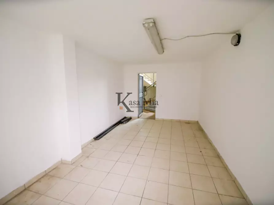 Immagine 29 di Appartamento in vendita  in via giovanni  faldella 68 a Crescentino