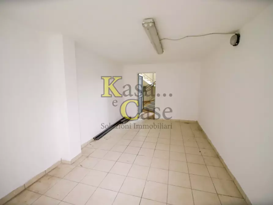 Immagine 30 di Appartamento in vendita  in via giovanni  faldella 68 a Crescentino