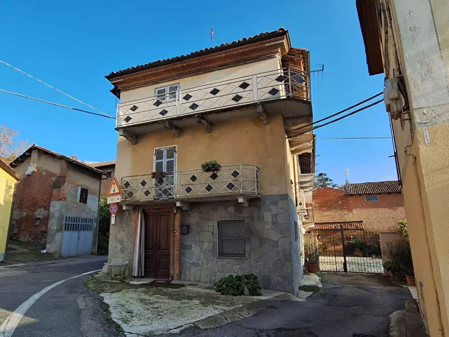 Immagine 1 di Casa indipendente in vendita  in Via cavour, N. 19 a Tonco