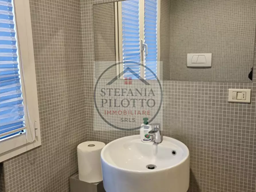 Immagine 16 di Ufficio in vendita  in Via Tommaseo a Padova