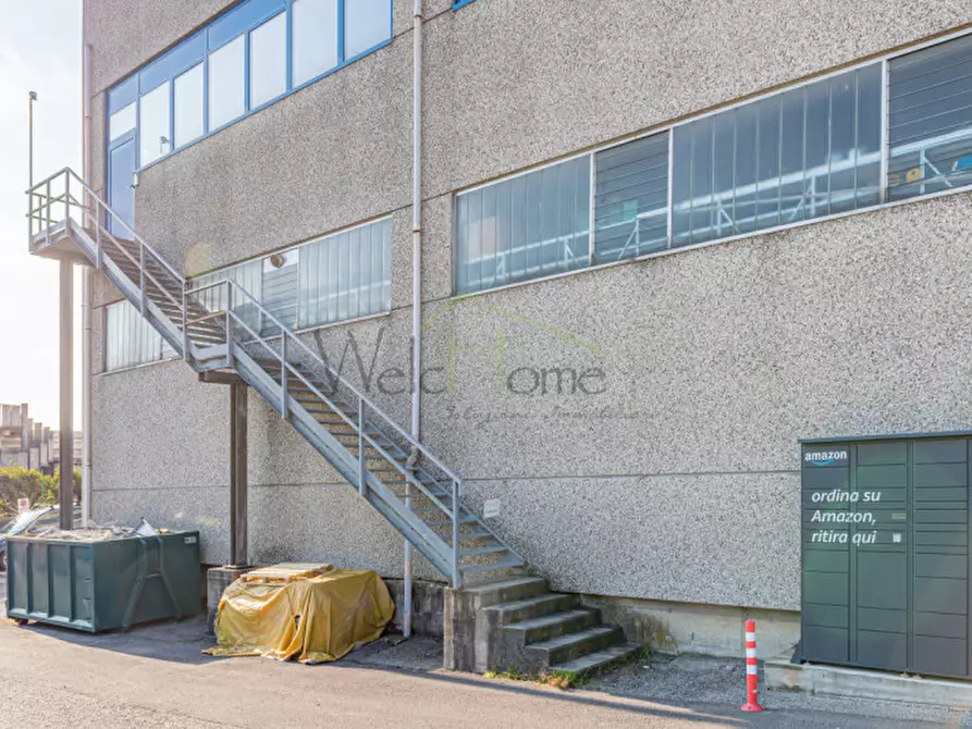 Immagine 1 di Ufficio in affitto  in Viale Lombardia a Albese Con Cassano