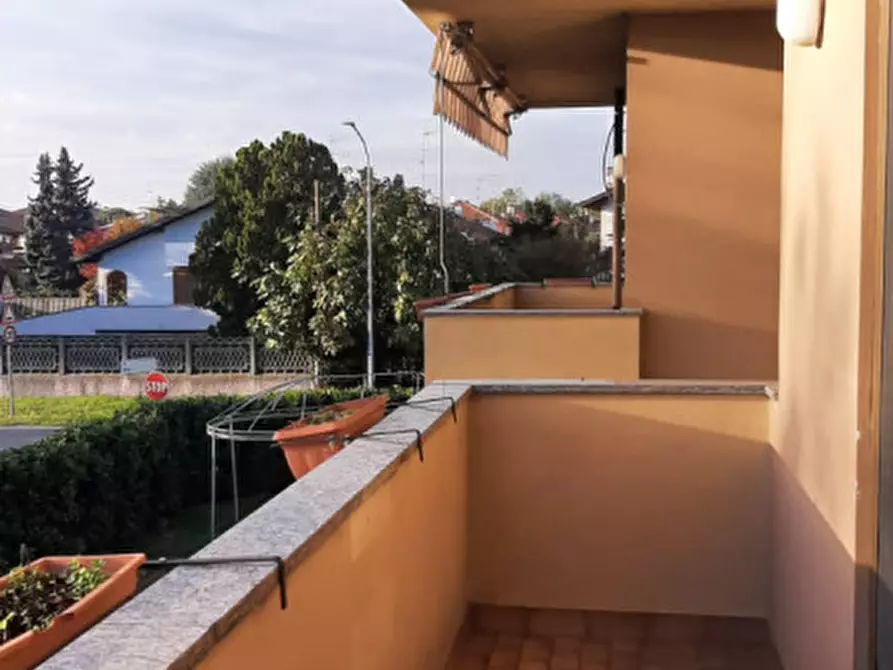 Immagine 21 di Casa bifamiliare in vendita  in via marche a Castano Primo