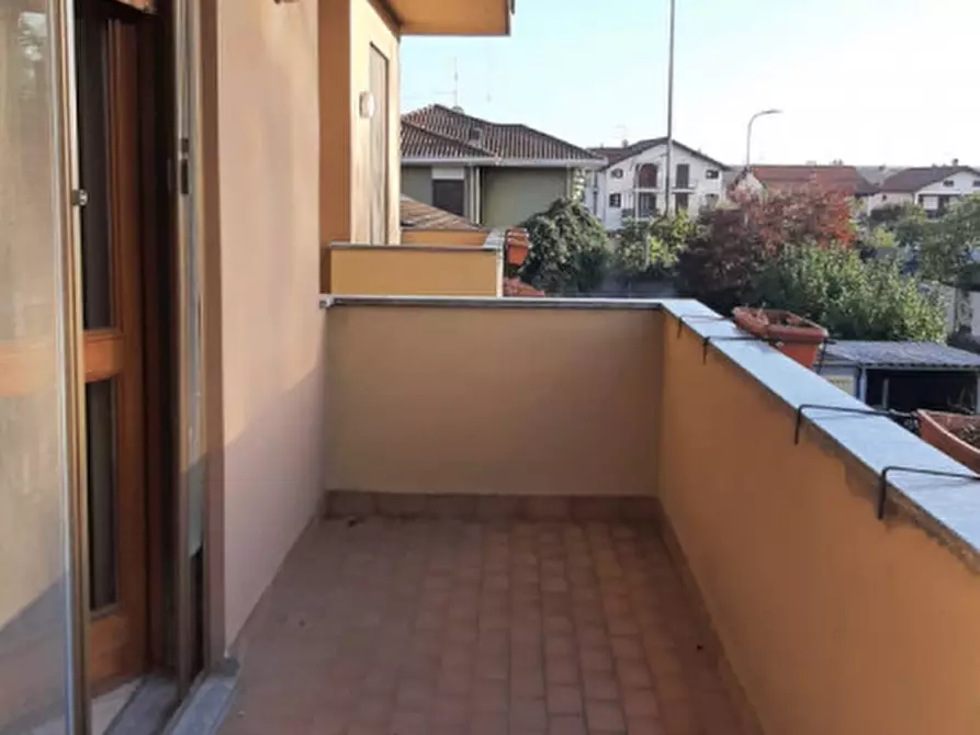 Immagine 22 di Casa bifamiliare in vendita  in via marche a Castano Primo