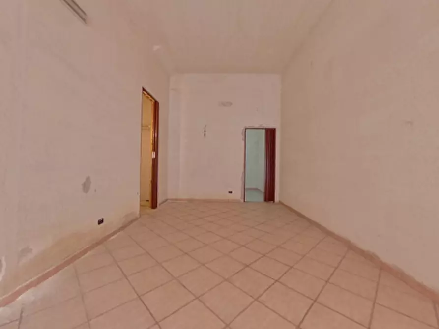 Immagine 4 di Laboratorio in vendita  in BAZI a Fasano