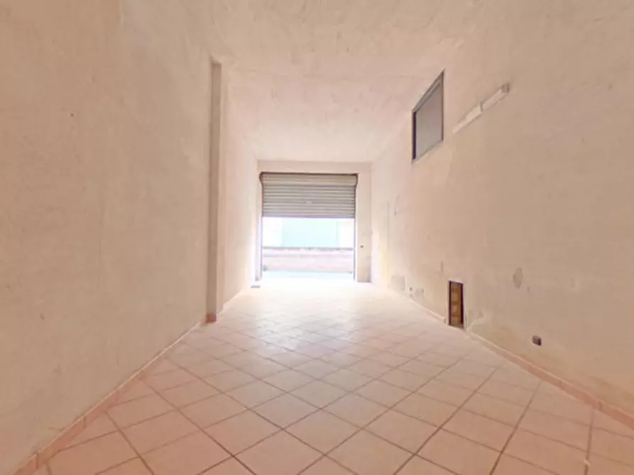 Immagine 7 di Laboratorio in vendita  in BAZI a Fasano