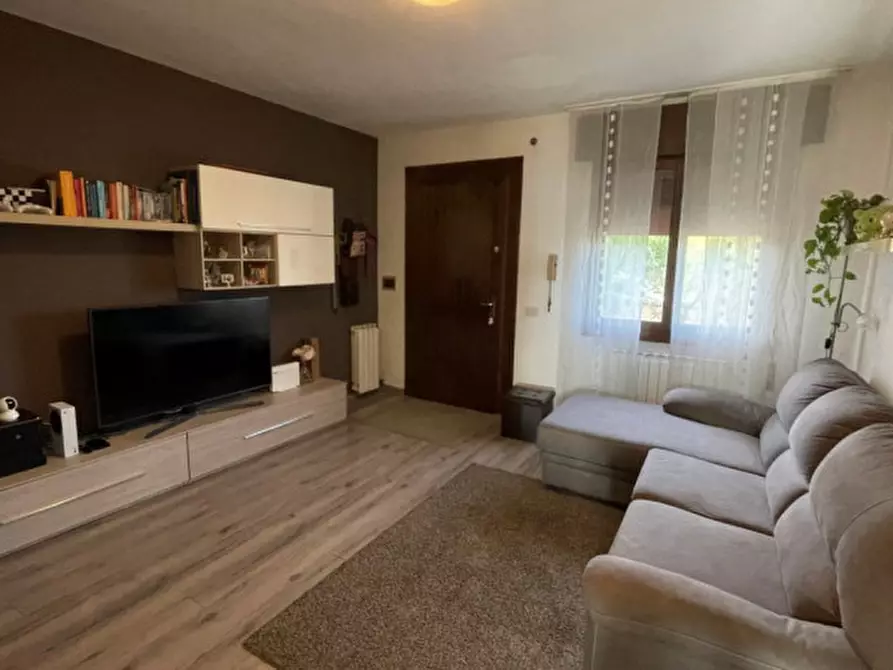 Immagine 5 di Appartamento in vendita  a Costa Di Rovigo