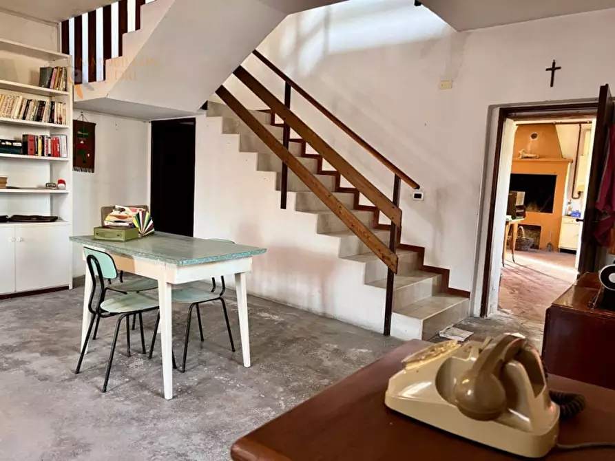 Immagine 4 di Rustico / casale in vendita  in via Canova a Sommacampagna