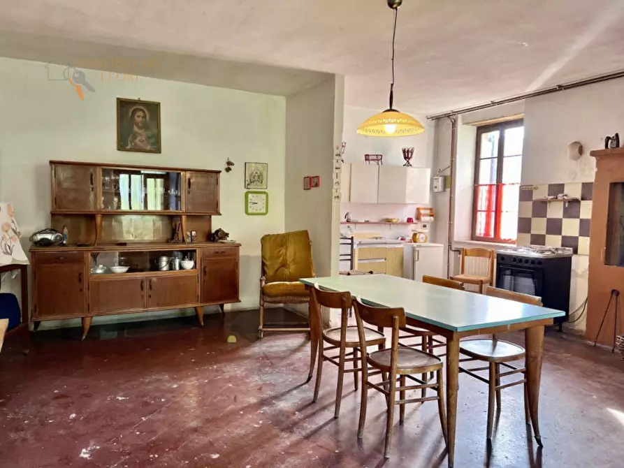 Immagine 18 di Rustico / casale in vendita  in via Canova a Sommacampagna