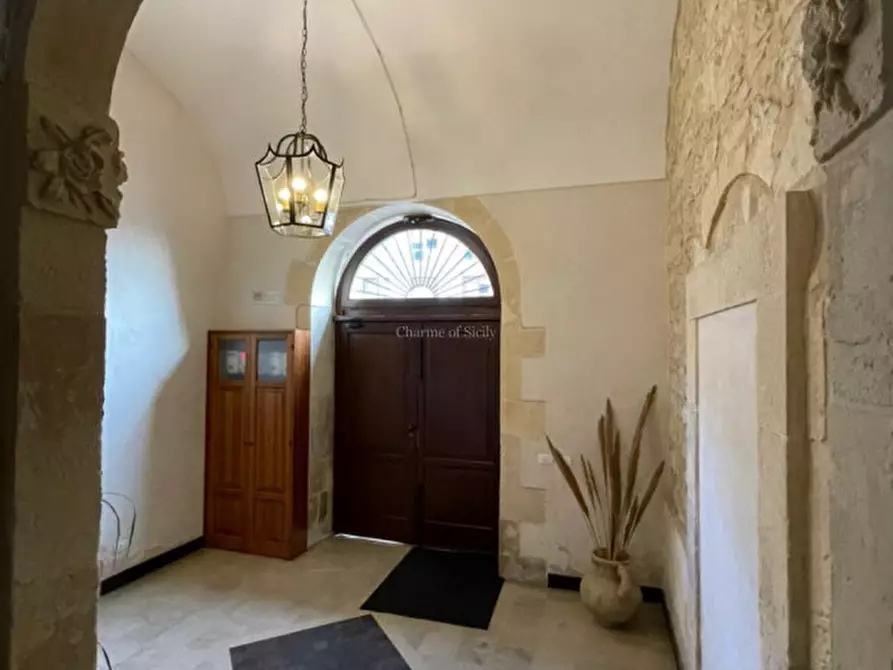 Immagine 5 di Appartamento in vendita  in Via Carlo Papa a Modica