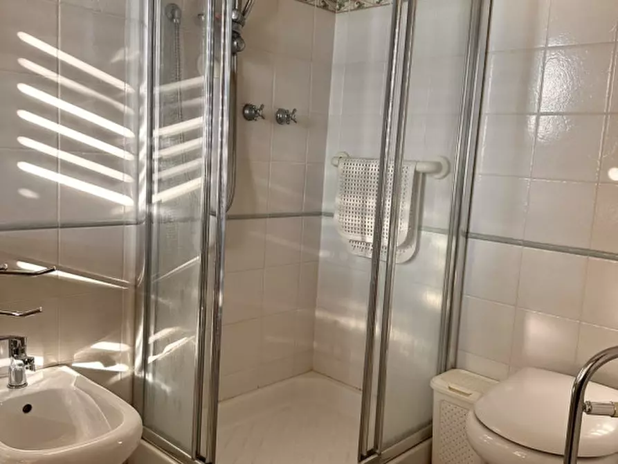 Immagine 27 di Appartamento in vendita  in Piazza Baluffi a Agugliano