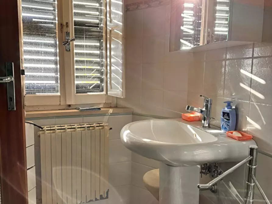 Immagine 28 di Appartamento in vendita  in Piazza Baluffi a Agugliano