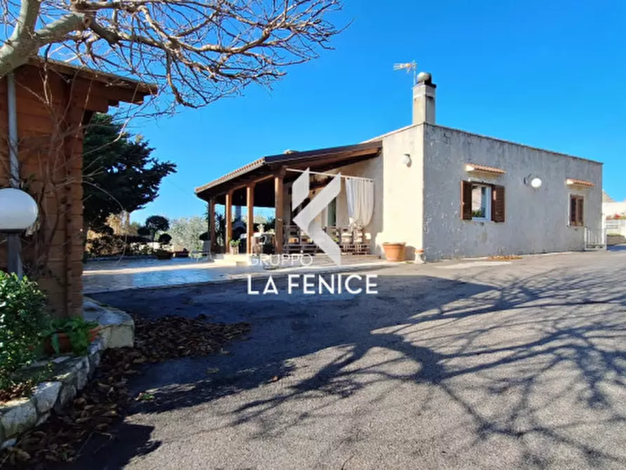 Immagine 3 di Villa in vendita  in contrada Laureto a Locorotondo