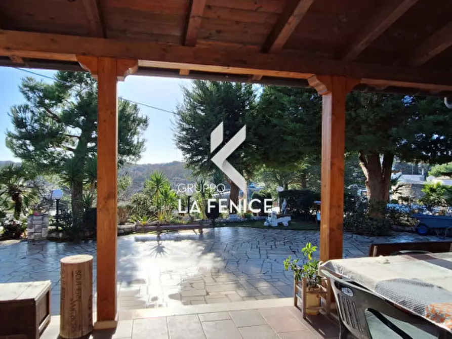 Immagine 10 di Villa in vendita  in contrada Laureto a Locorotondo