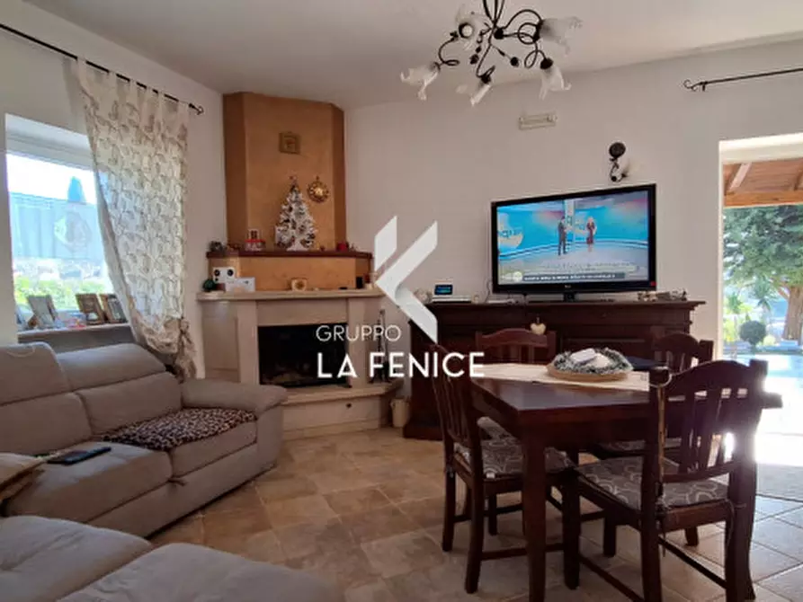 Immagine 26 di Villa in vendita  in contrada Laureto a Locorotondo