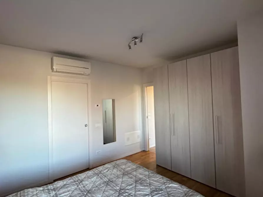 Immagine 7 di Appartamento in affitto  in Piazza Cimitero Monumentale 23 a Milano