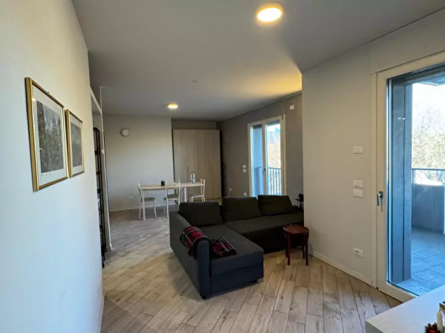 Immagine 10 di Appartamento in affitto  in Piazza Cimitero Monumentale 23 a Milano